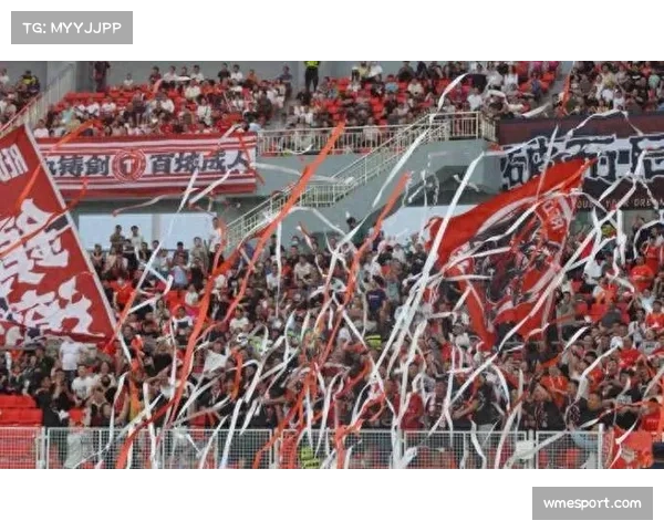 中超观赛人数创新高 大连主场六万观众破纪录